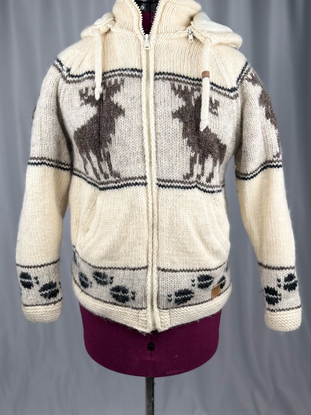 Cream Zip-Up Hooded Sweater Jacket with Moose Motif